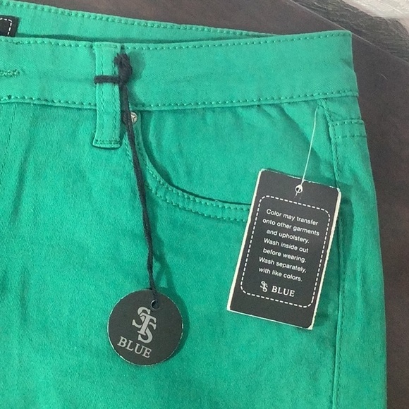 STS BLUE (Nordstrom) NEW - Sz 11 - green shorts w/ fringe - comfort stretch - Picture 3 of 8